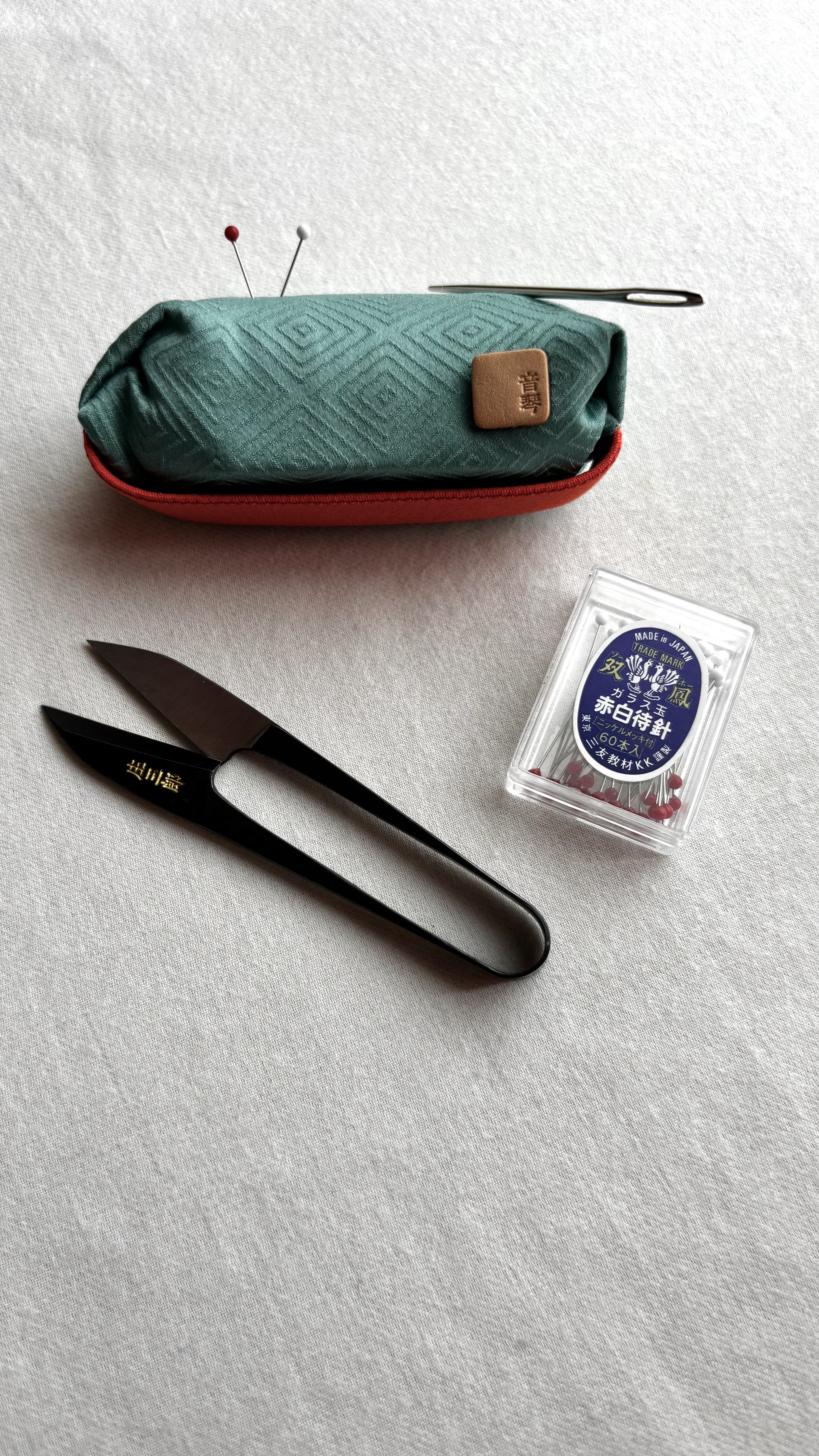 針を刺さない、針を刺す。両方出来るピンクッション 針山 | Anythig